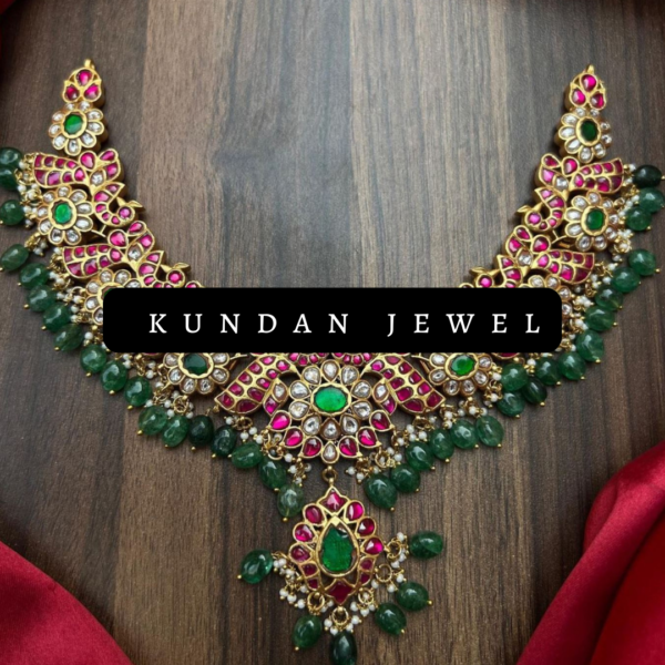 Kundan jewelry